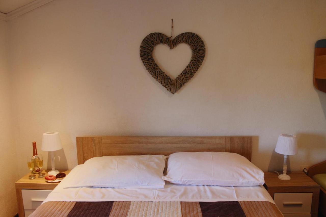 Penhaus apartman Angelus Drage Pakoštane Exterior foto
