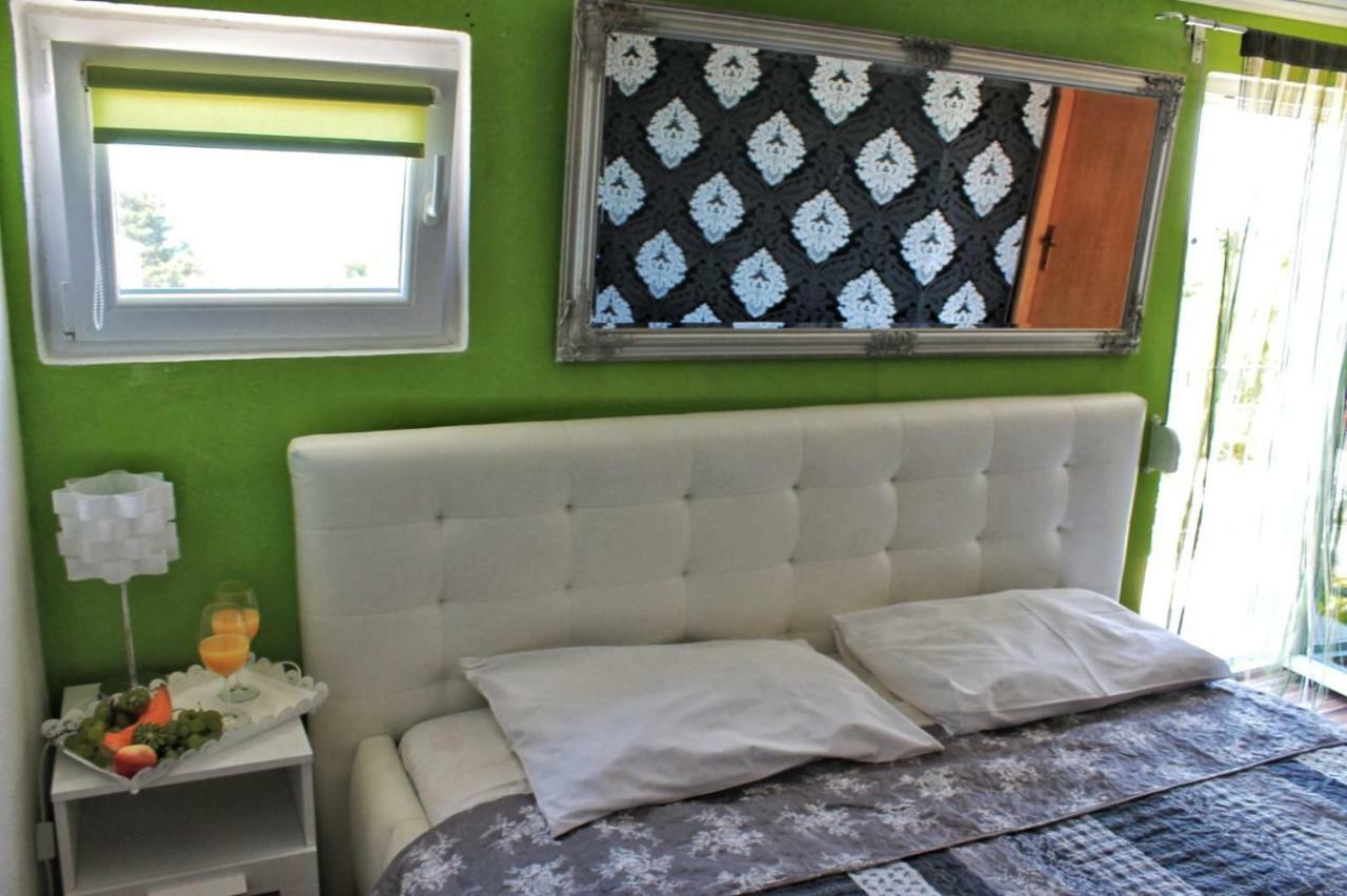 Penhaus apartman Angelus Drage Pakoštane Exterior foto